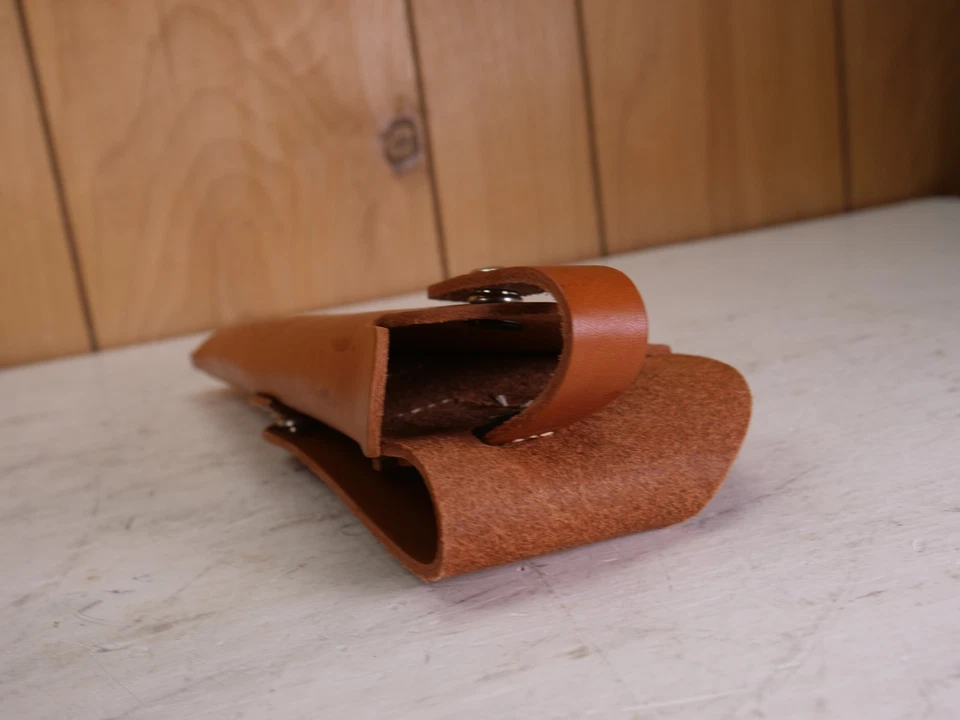 Hunter Leather Sure-Fit Holster 22109 Colt Army Others 4 1/2 To 6 1/2 Barrels - Image 4 of 4