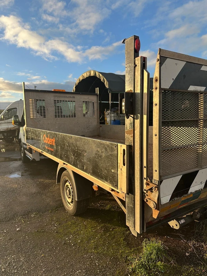 Ford Transit Diesel Manual 2017 Tail-Lift Drop Side SPARES OR REPAIR - Image 4 of 4