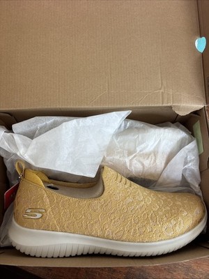 Sketchers Ultra Flex Weekend Trip Yellow Size 10 New In Box