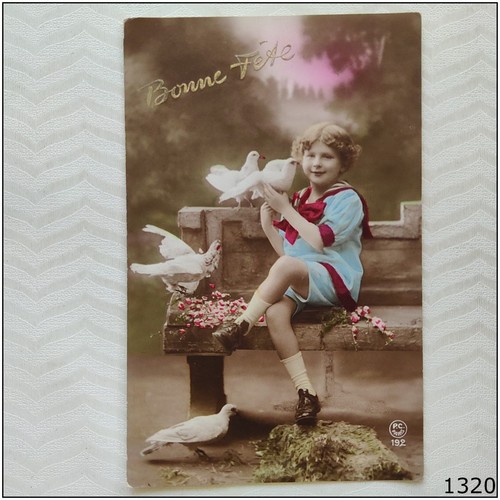 France Vintage Postcard (P1320)