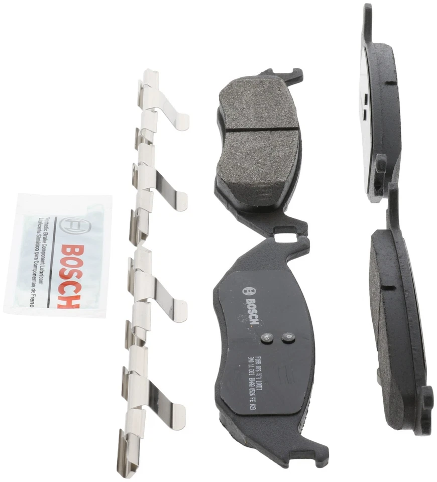 Pastillas de freno traseras semimetálicas Bosch QuietCast 2003 para Dodge Ram 1500 Van Foto 3 de 4