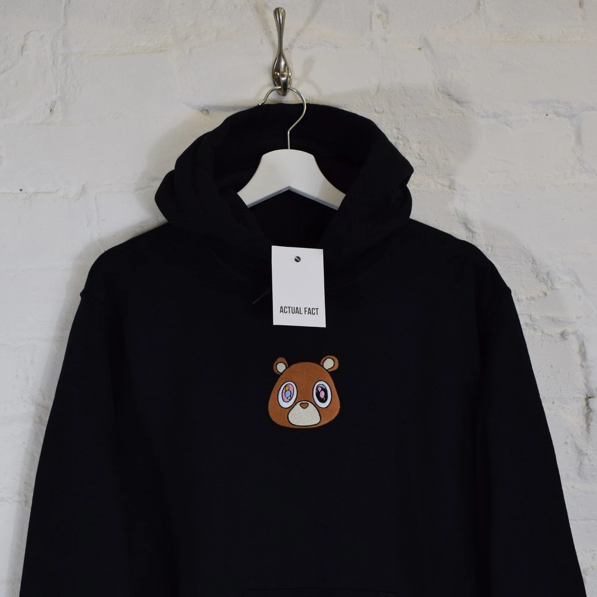 Kyne Embroidered Hoodie (Black）