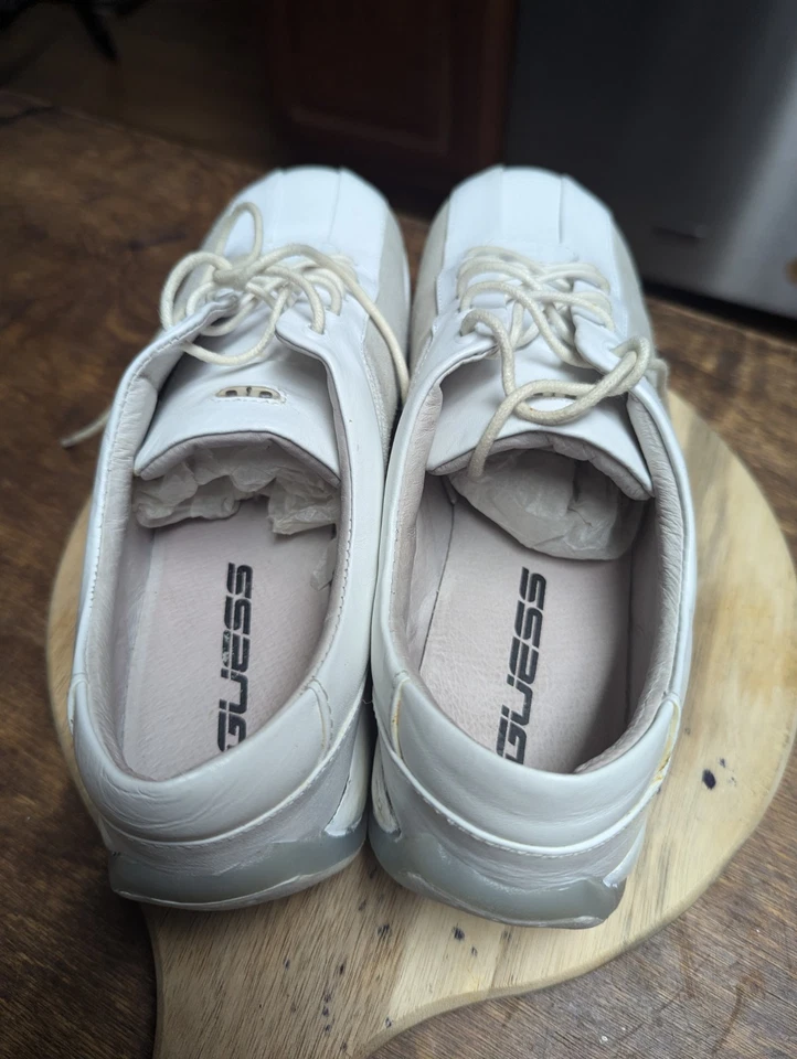 Guess Mujer Moda Tenis Zapatos Blancos Parte Superior Baja Con Cordones Cuero Tenis 7.5M Foto 3 de 4