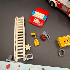 LEGO 60107 Fire Ladder Truck City Almost Complete Manual Firetruck Firefighter
