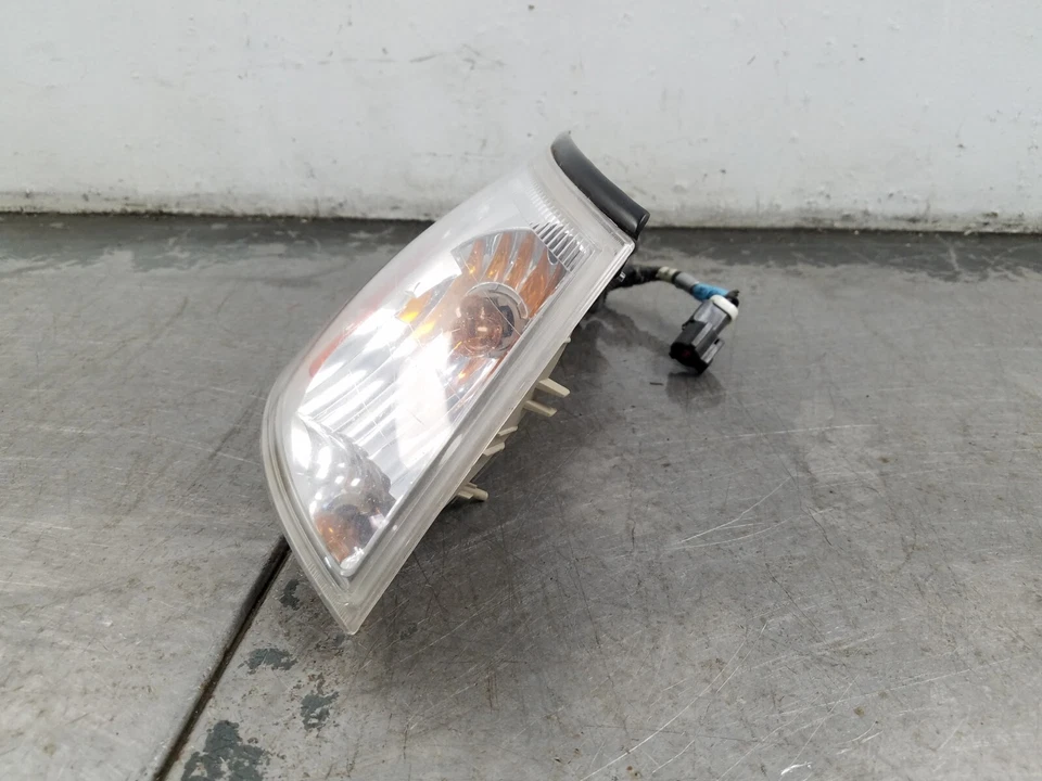 Grand Marquis 2004/Corwn Vic Victoria señal de giro derecho/luz de estacionamiento #3420 E1 Foto 4 de 4