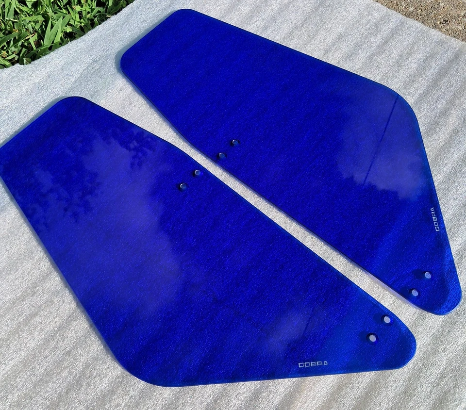 Shelby Cobra / Repuesto de fábrica 5 / JUEGO DE PARASOL Y ALA DE VIENTO AZUL TRANSPARENTE Foto 4 de 4