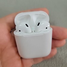 Apple AirPods 2nd Gen A2031/A2032 w/ A1602 Case Works Weak Battery 1HR Play READ
