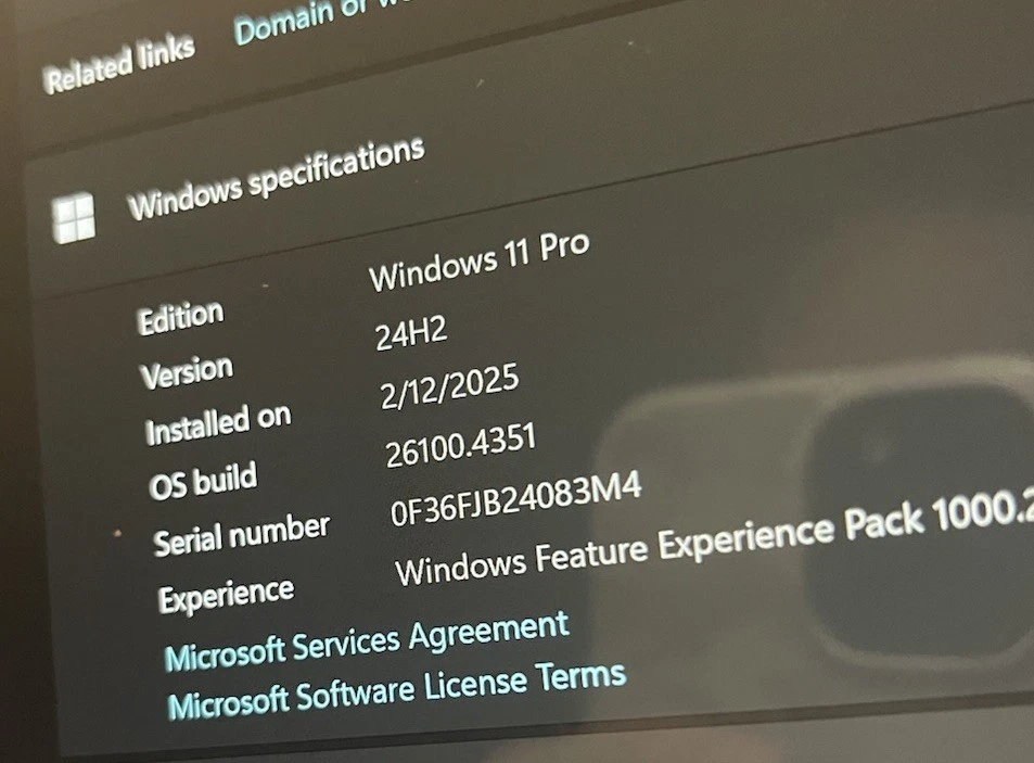 Teclado y lápiz para computadora portátil Surface Pro 10 Business Foto 3 de 4
