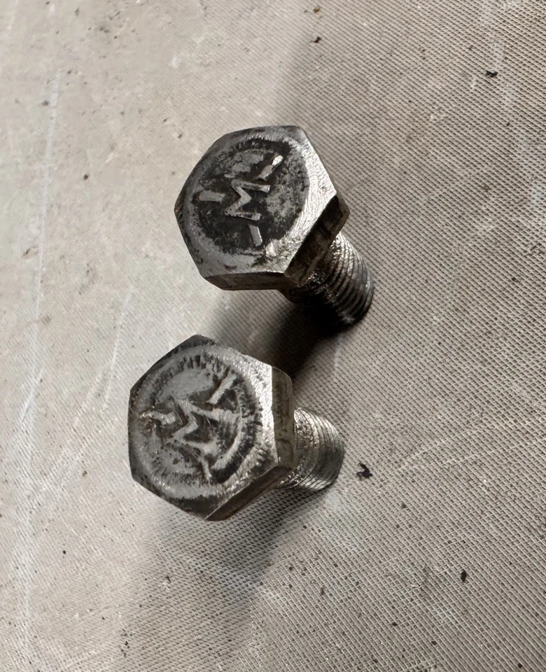 GTO Cutlass 442 1955-1975 Chevy Corvette Chevelle Camaro Impala pernos termostáticos Foto 3 de 4