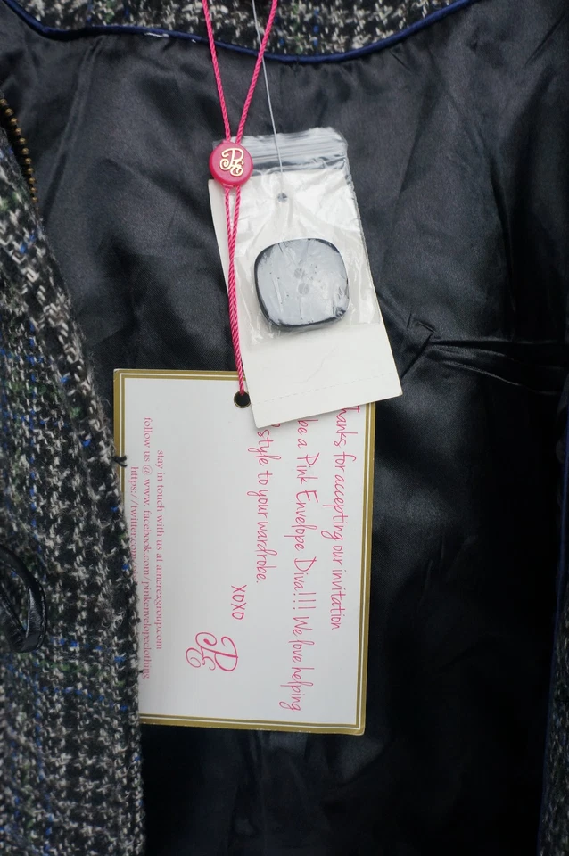 Abrigo/chaqueta mediana a cuadros marrón con palanca talla M en muy buena condición sobre rosa para mujer Foto 3 de 4