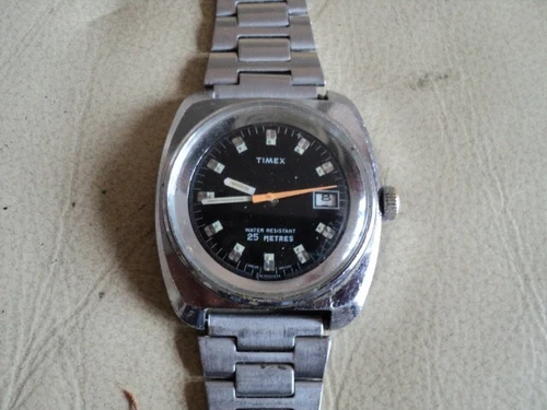 Vintage Timex Marlin Kelton 25 Meter Black Dial  Manual Watch With Date Working