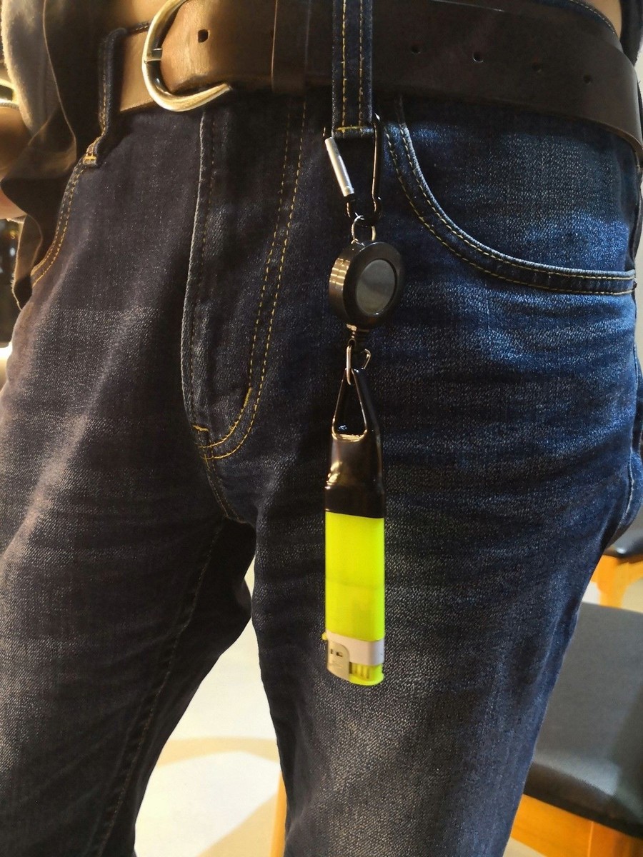 LIGHTER LEASH KEYCHAIN CLIP RETRACTABLE | eBay