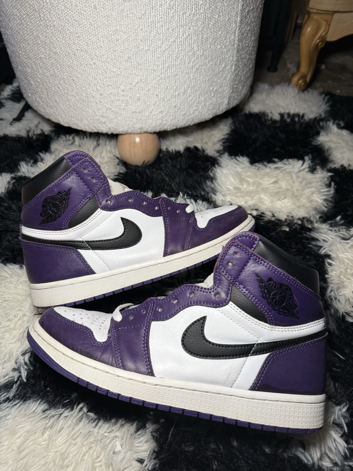 Size 9 - Jordan 1 Retro OG High Court Purple 2.0