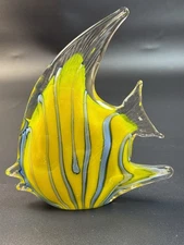 Art Glass Vinci Dynasty Gallery Angel Fish Hand Fused Glass Paperweight 5”