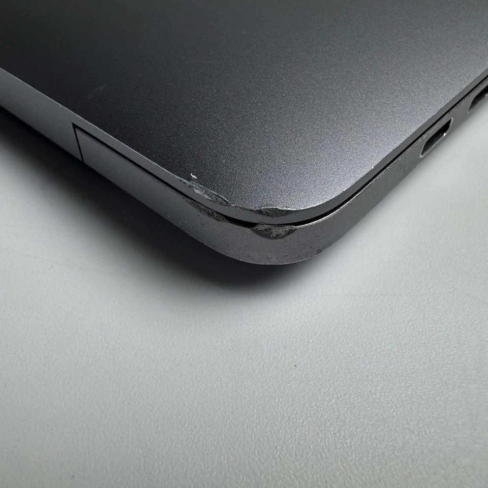 Apple MacBook Pro 13" M2 · 16GB · 256GB, Foto 4 von 5