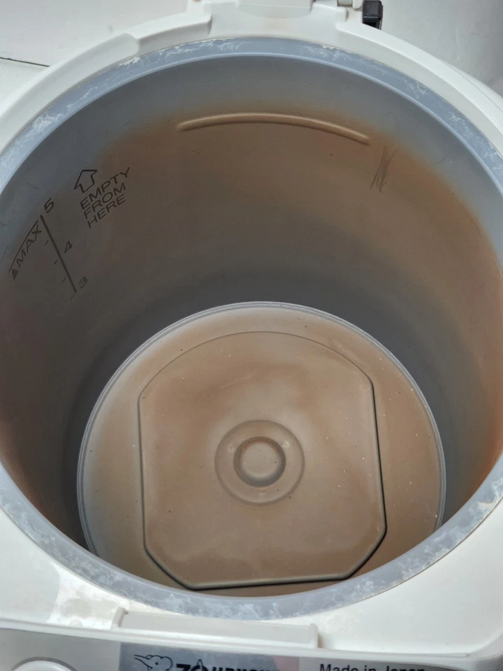 Zojirushi CD-LFC50 Panorama Window Micom Water Boiler and Warmer, 5.0 L - USED - Image 4 of 4