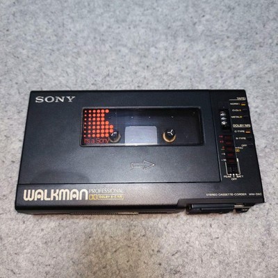 Walkman Sony WM-EX560 Vintage (Complet Avec Boîte) - Pour Pièces (ne Fonctionne Pas)