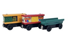 Thomas The Train Happy Birthday Box Car Green Yellow Cargo Boxcar Barrel Car