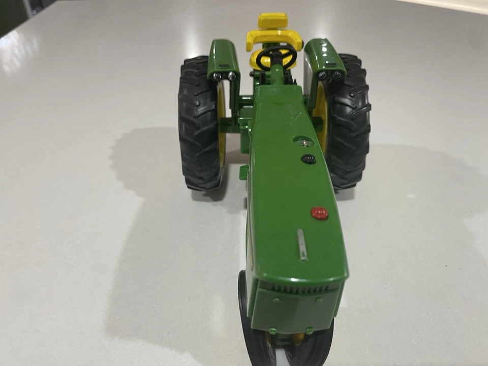 John Deere Tractor 4020 With 2700 Mulch Ripper GUC Plastic NOTE No Hook BTWN - Image 3 of 4