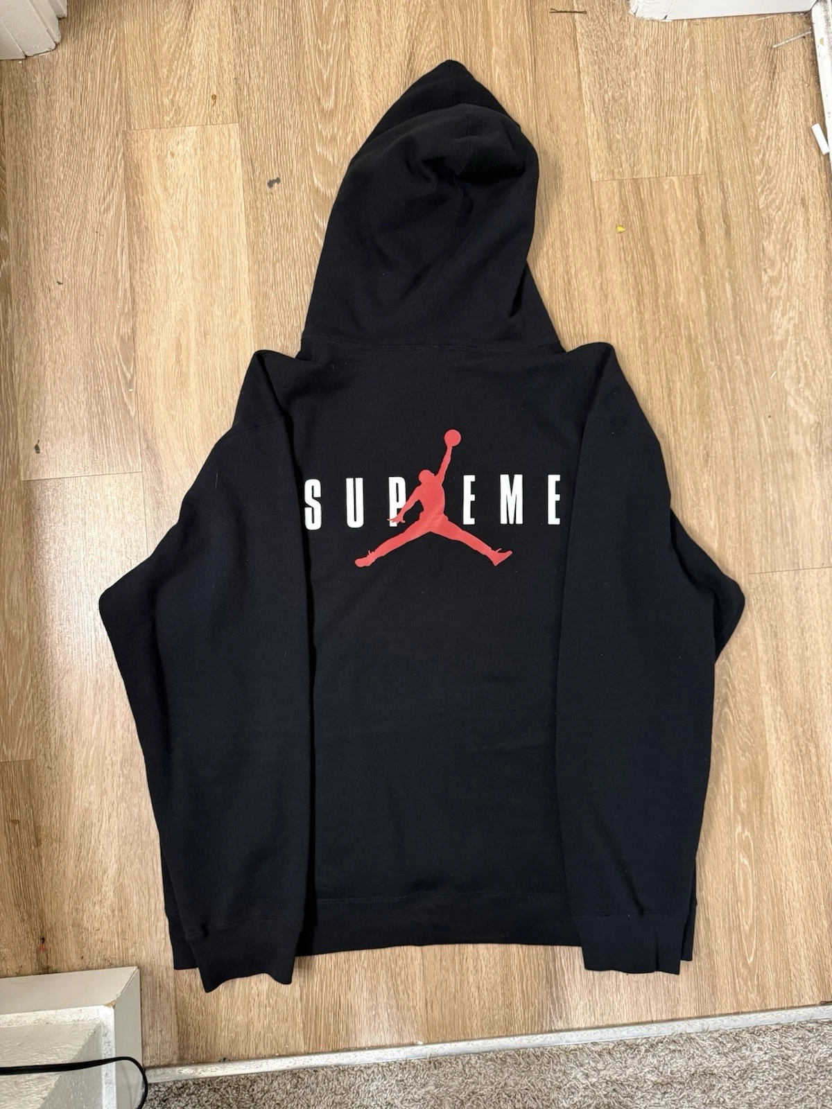 Sweat à capuche noir Supreme x Jordan FW24 taille Medium HF0836 010