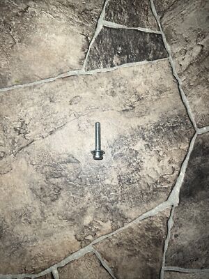 1/4 Bolt USED