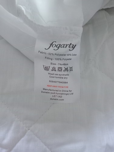 Dunelm White Pillow Case / Pillow Case Protector - Picture 2 of 3
