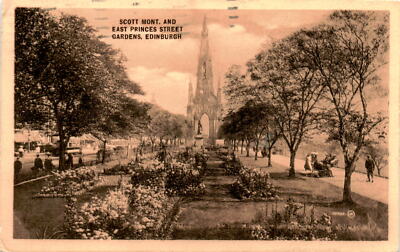 Scott Monument, East Princes Street Gardens, Edinburgh, Scotland, Sir Postcard