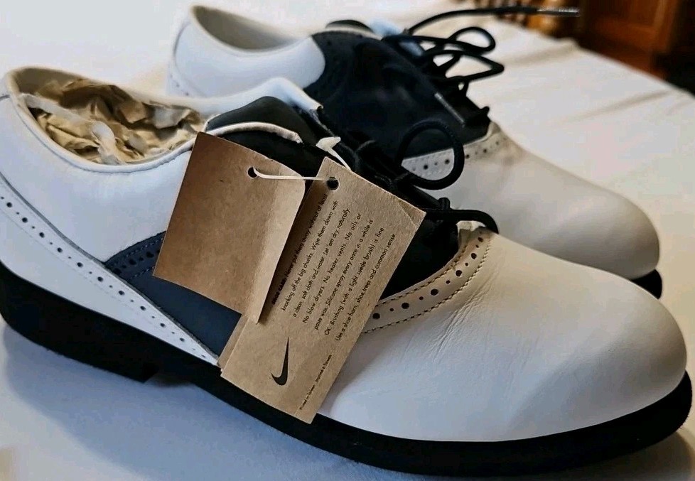 Nike Air Women&rsquo;s Golf Shoes, White /  NAVY, Size 8, New, N