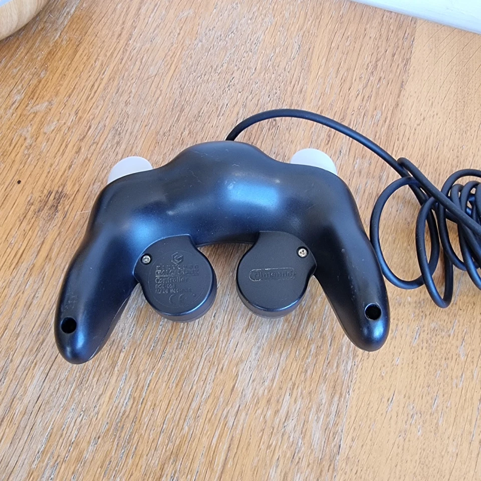 Controller Nintendo GameCube NERO ORIGINALE - Immagine 4 di 4