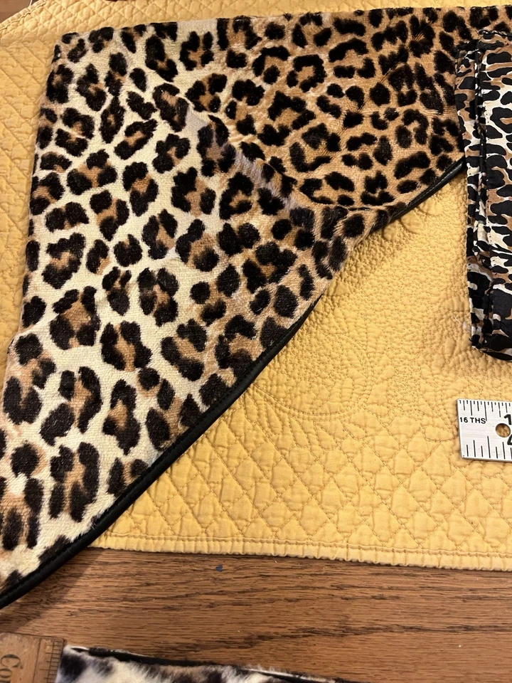 2186🌟Vintage CHEETAH Print Accessory Lot (8) Belts Silk Scarves Collar Bandana - Image 4 of 4