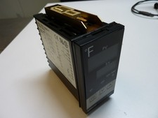Omron E5EJ-A2HB-F Digital Temperature Control...