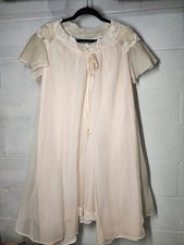 Vintage Lingerie Nightgown Robe Set Nylon Peignoir/Negligee Set Peach/Nude Lace