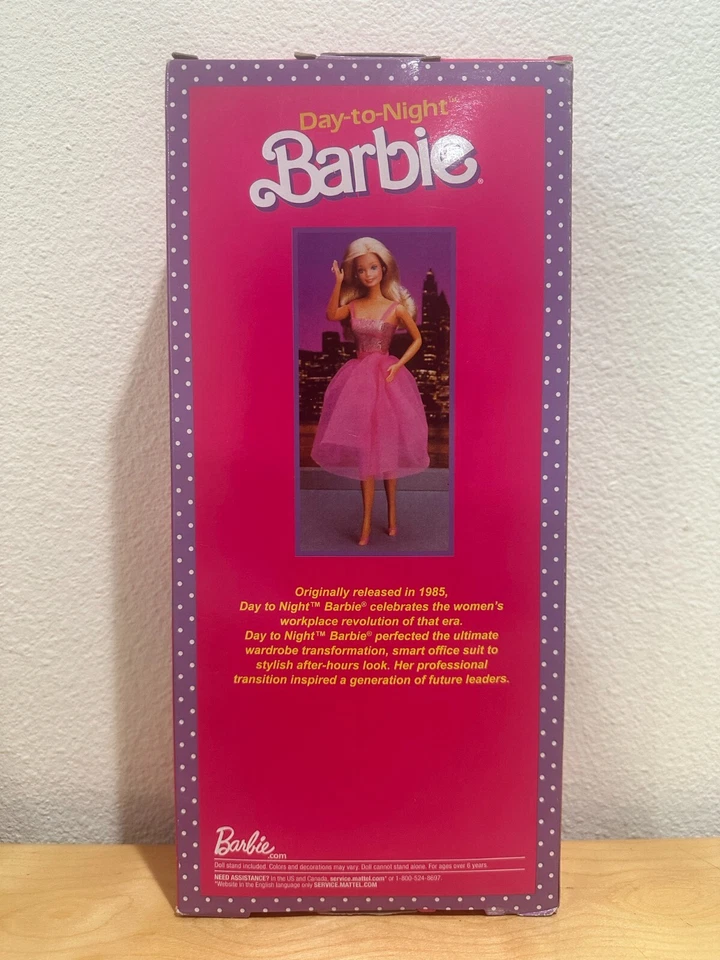 Barbie 2017 en caja original ~ reproducción del día a la noche 1985 ~ FJH73 ~ sin usar, en caja - firmada por el diseñador Foto 4 de 4