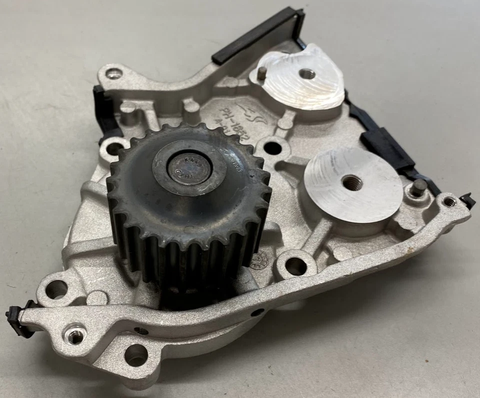 Hytec Engine Water Pump - 226069 - Fits Kia Sportage 2.0L 1995-2002 - Image 4 of 4