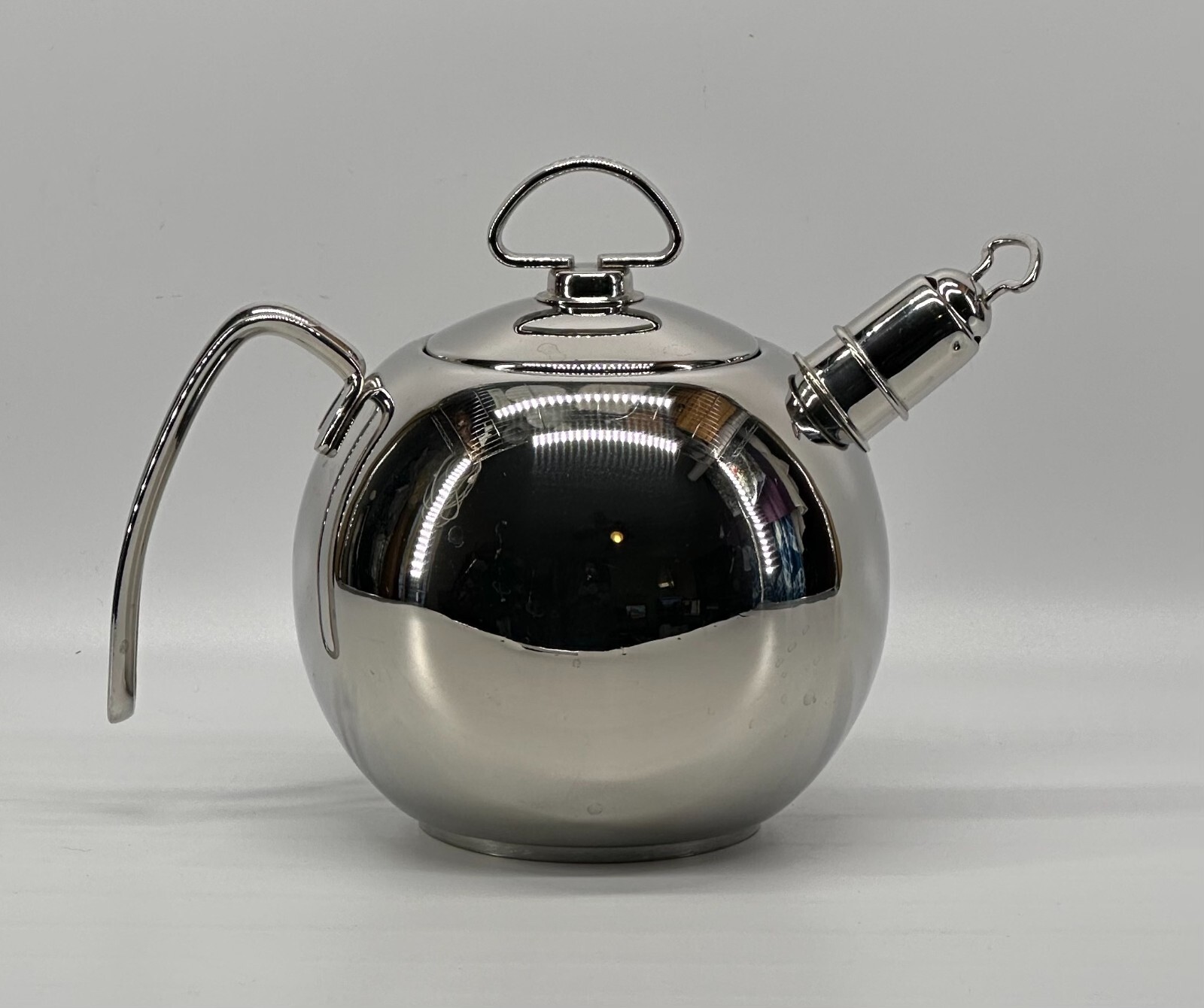 Chantal Stainless Steel SL3715 1.5 Quart Whistling Stove Top Tea Pot