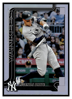 2025 Topps Update Baseball Rainbow Foil - Complete Your Set
