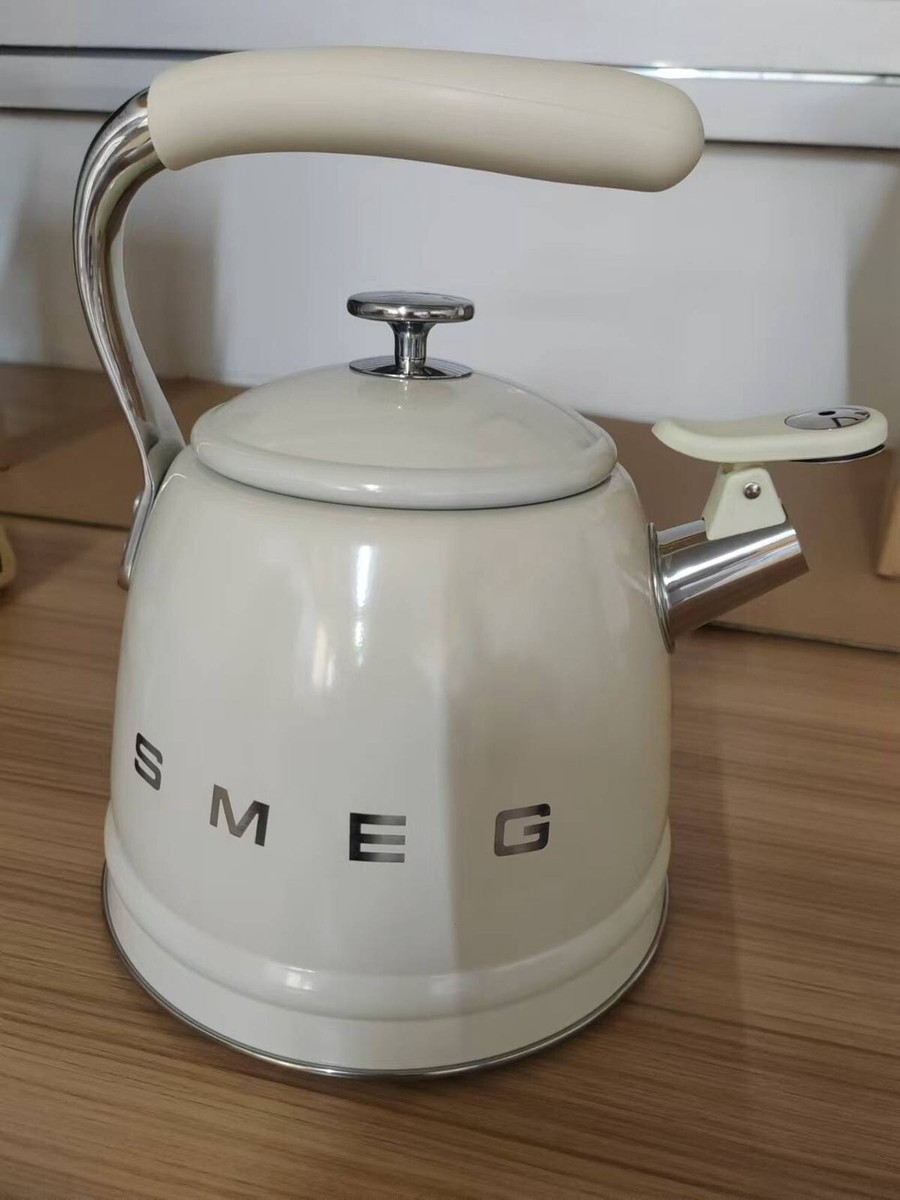 Whistling Kettle Cream Smeg Tea Maker Smeg Toaster And Kettle