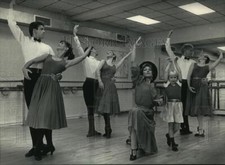 Foto de prensa 1987 La actuación de Cream City incluye un "Medley de mariachi mexicano".