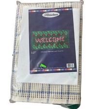 Herrschners Christmas Welcome Latch Hook Kit 552497 Holiday Rug Bernat Yarn DIY