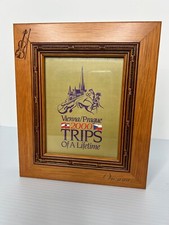 Photo album with wood carved frame and 40 4X6 picture slots