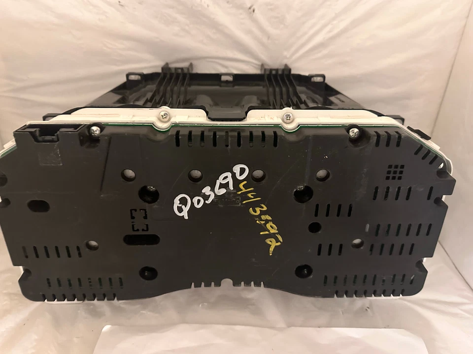 Speedometer Instrument Cluster 2016 Ford F350 F250 Gauges 145,077 Miles DIESEL - Image 2 of 3