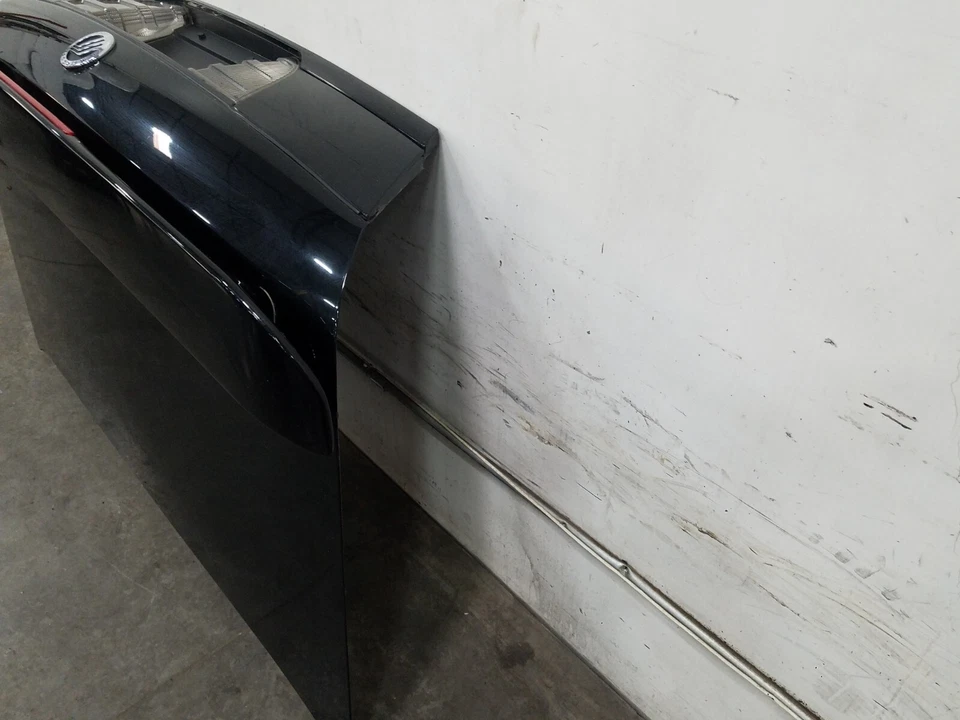 2003 03 04 Mercury Marauder Trunk Lid / Panel with Wing #5842 - Image 4 of 4