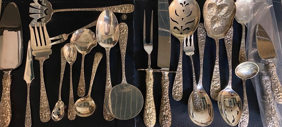 JUEGO DE TALLA DE CUBIERTOS DE PLATA ESTERLINA STIEFF ROSE Y OTROS SERVIDORES MÁS EN EBAY Foto 4 de 4