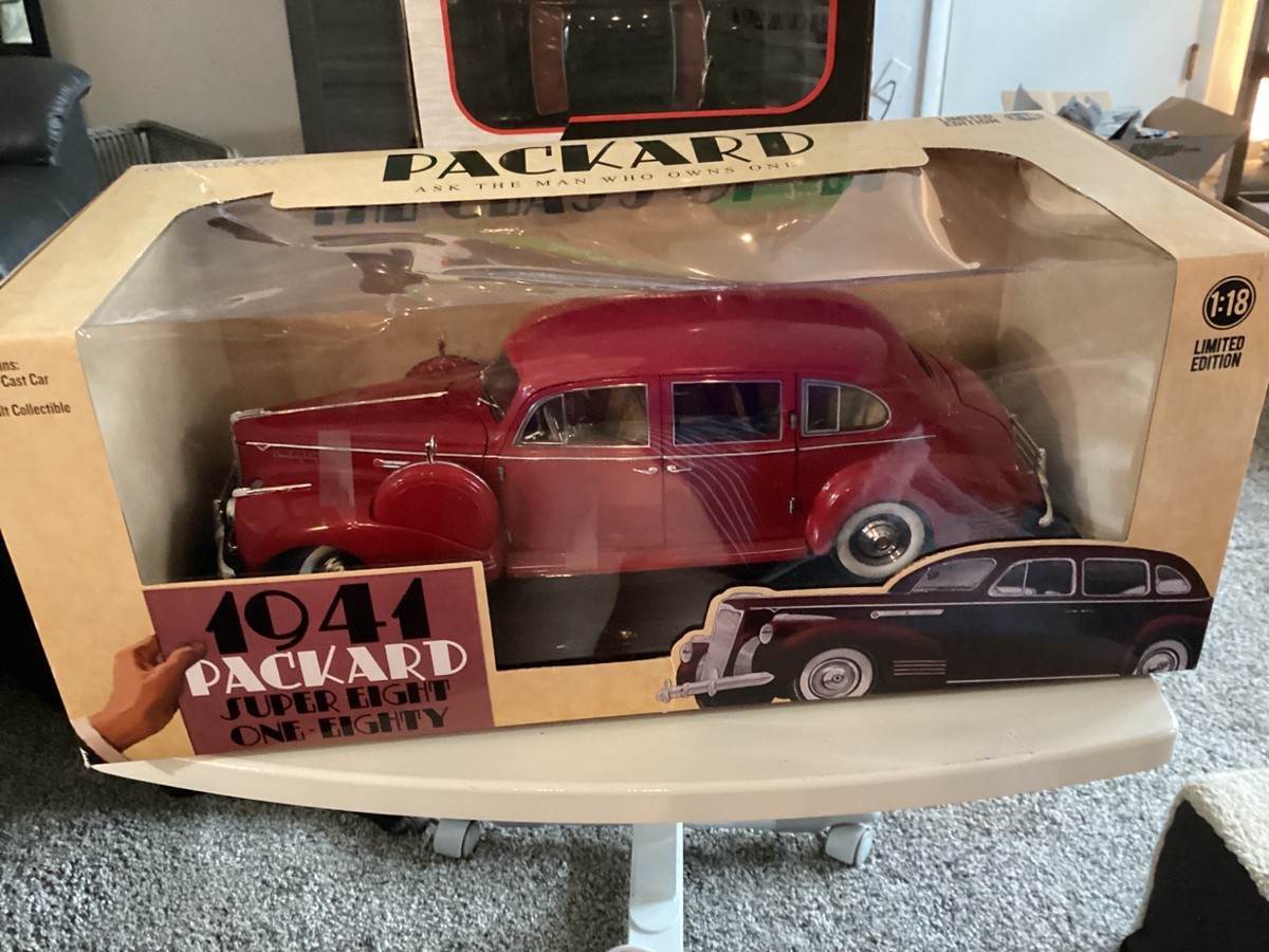 GREENLIGHT 1941 PACKARD SUPER EIGHT ONE- EIGHT ONE EIGHTY 