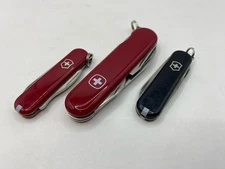 Swiss Army Victorinox Pocket Knife Lot Of 3 Red Black