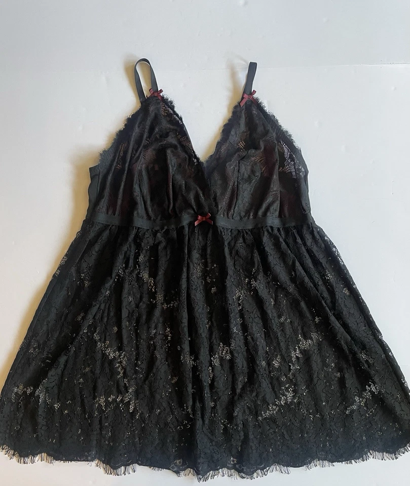 Cacique 2 Piece Lined Black Lace Babydoll Sexy Gown with Matching Thong 22/24 - Image 3 of 4