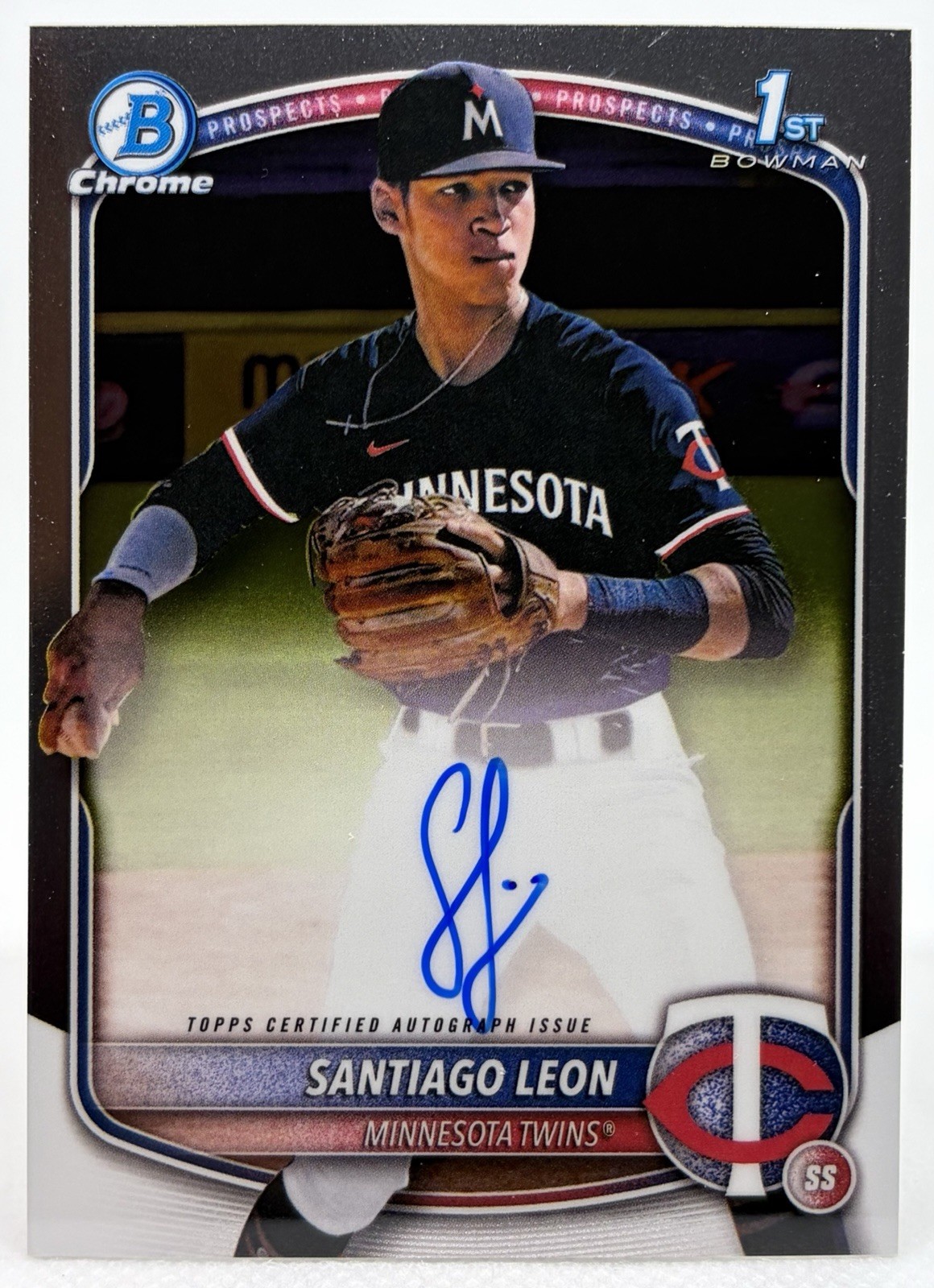 2025 Bowman Chrome Santiago Leon Auto 1st #CPA-SL Twins