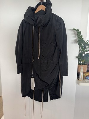 BNWT fishtail Parka