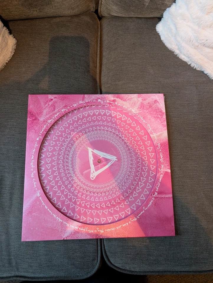 Ed Sheeran - Play Zoetrope Vinyl LP Hand-numbered   limited to 5000.     In Hand - Image 3 of 3