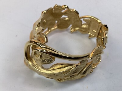Exquisite Vintage Signed CROWN TRIFARI Kunio Matsumoto Chunky Hinged Bracelet GP